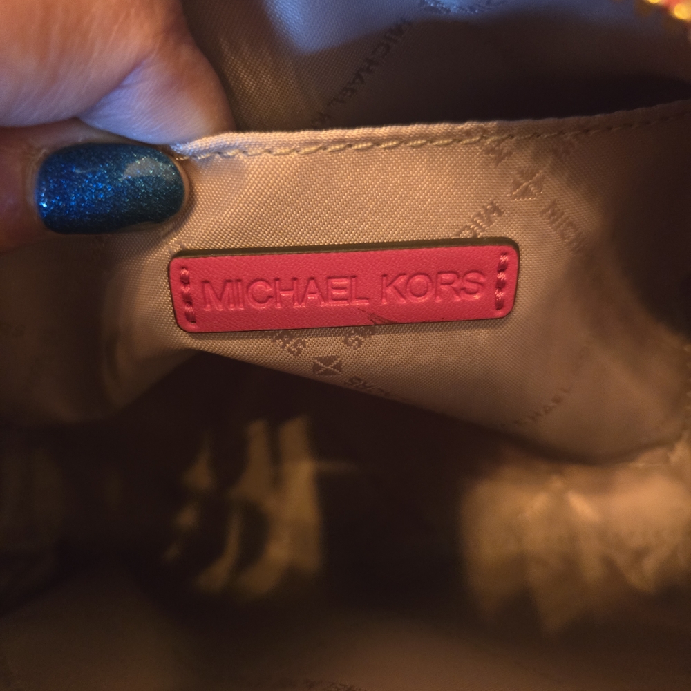 Vibrant Pink Michael Kors Women's Handbag - Picture 3 of 9